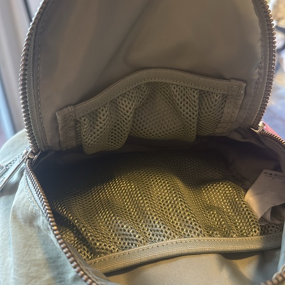 Lululemon backpack - Picture 4 of 4